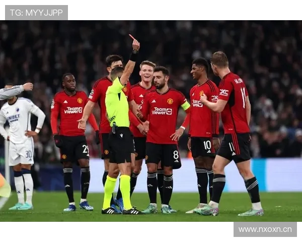 曼联进攻瘫痪，中场推进断链成关键症结