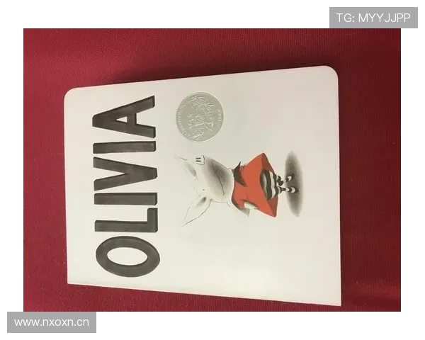 仲满家的冰箱里塞满了能量胶，连饮料都按训练时段分好标签